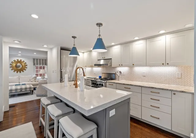3rd image of 21 Branch Street, Boston, MA 02108 | MLS# 73514647