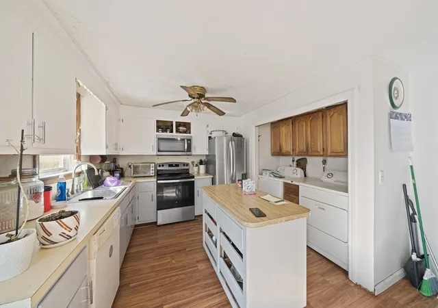 4th image of 24 S Sea Ave, Yarmouth, MA 02601 | MLS# 73567504