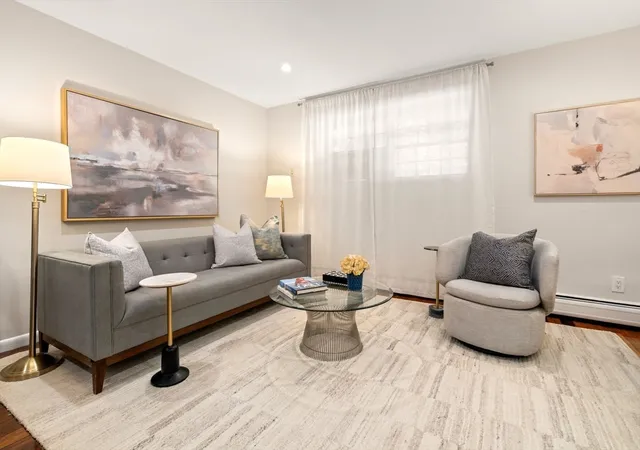 4th image of 804 Centre St, Boston, MA 02130