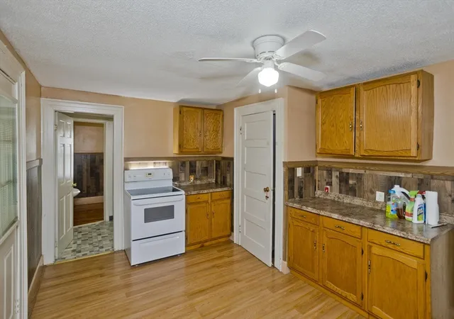 Photo 3 of Sale Pending at 86 Laurence, Springfield, MA 01104 | MLS# 73567364 | Listing updated on 2026-09-23