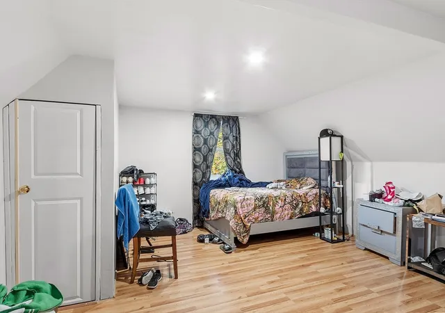 33rd image of 26 Orne Street, Worcester, MA 01605 | MLS# 73305006