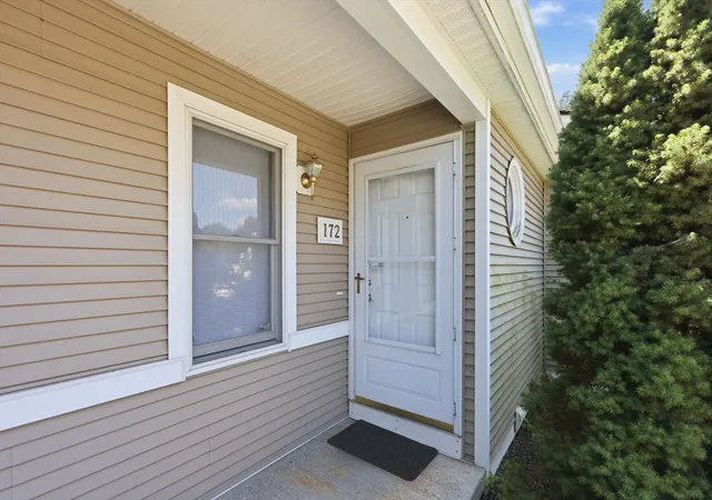 2nd image of 61 Abbey Memorial Dr #172, Chicopee, MA 01020 | MLS# 73558843