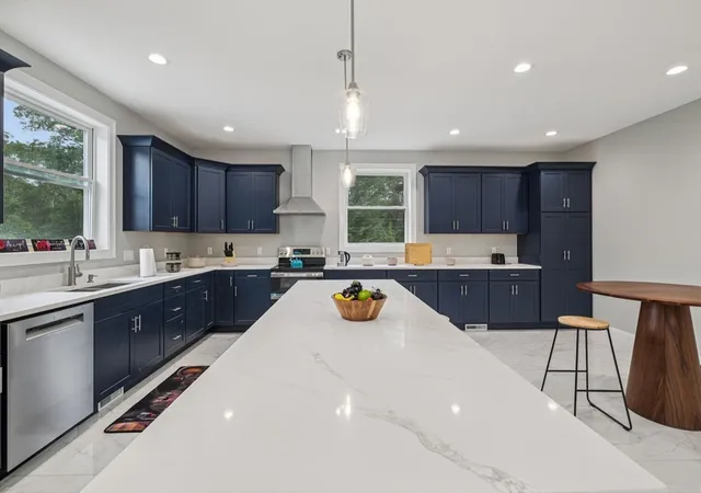 Photo 4 of Single family home for sale at 920 Drift Rd, Westport, MA 02790 | MLS# 73542196 | Listing updated on 2026-09-11