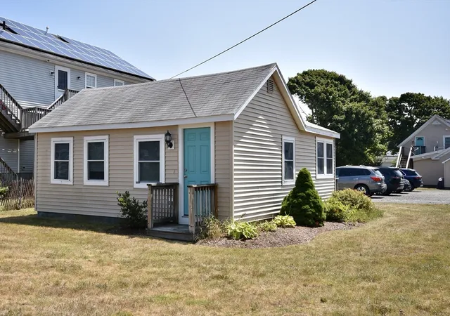 Homes for sale in Bourne, MA | 151 - 153 Main St, Bourne, MA 02532 | MLS# 73493357