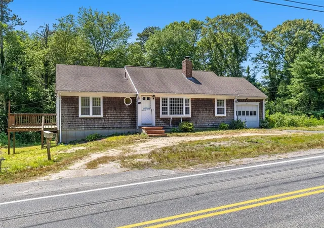 Photo 3 of Sale Pending at 771 W Yarmouth Rd, Yarmouth, MA 02675 | MLS# 73554094 | Listing updated on 2026-09-09