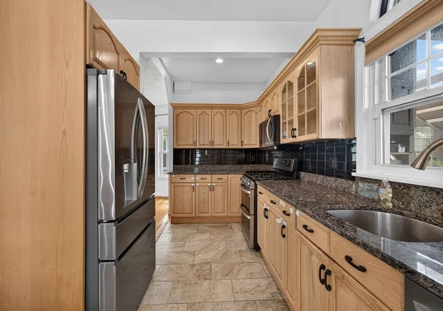 2nd image of 18 Henry St, Everett, MA 02149 | MLS# 73562918