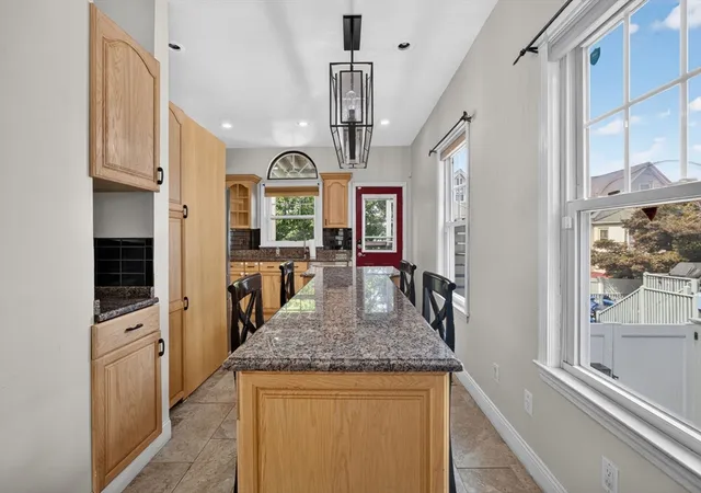 5th image of 18 Henry St, Everett, MA 02149 | MLS# 73562918