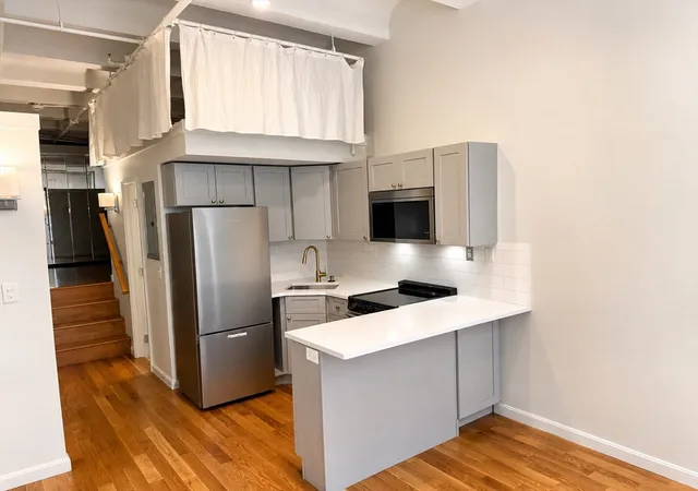 Homes for sale in Boston, MA | 12 Stoneholm St #307, Boston, MA 02115 | MLS# 73522588