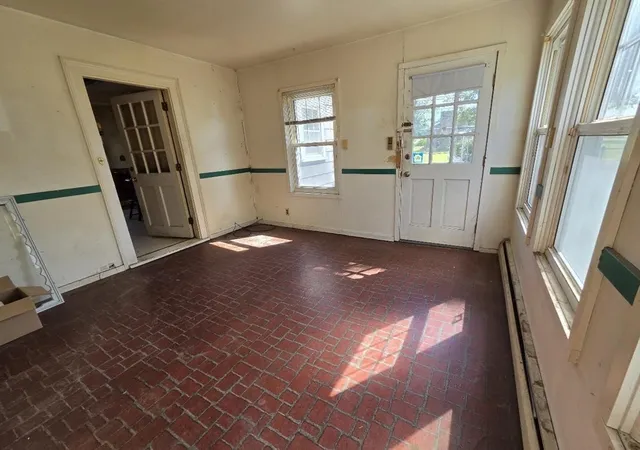 Photo 4 of Sale Pending at 211 Lowell Street, Methuen, MA 01844 | MLS# 73569275 | Listing updated on 2026-09-16