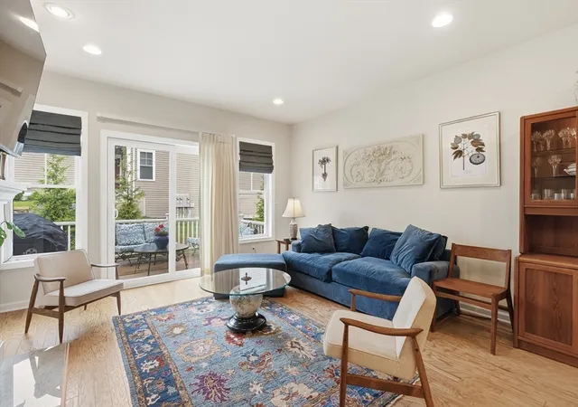5th image of 114 Orchard Dr #8, Sudbury, MA 01776 | MLS# 73529281