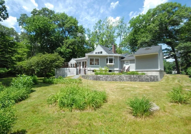 4th image of 297 Laws Brook Rd, Concord, MA 01742 | MLS# 73539012