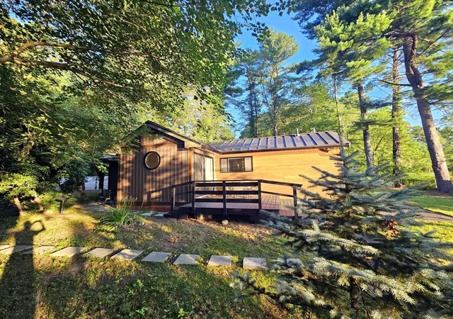 Photo 3 of Single family home for sale at 35 Willowwood Ave, Stoughton, MA 02072 | MLS# 73554547 | Listing updated on 2026-08-16