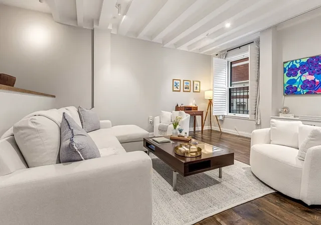 3rd image of 48 Beacon St #1R, Boston, MA 02108 | MLS# 73506331
