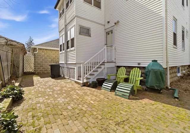 2nd image of 18 Chandler St, Arlington, MA 02474