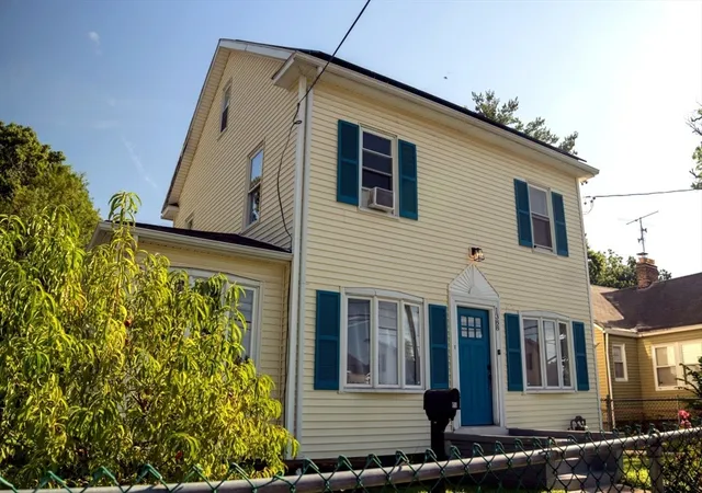 Photo 3 of Single family home for sale at 1388 Bay St, Springfield, MA 01109 | MLS# 73566193 | Listing updated on 2026-09-14