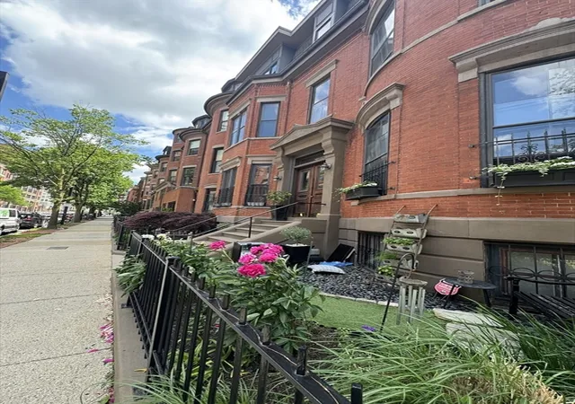 3rd image of 312 Columbus Ave, Boston, MA 02116