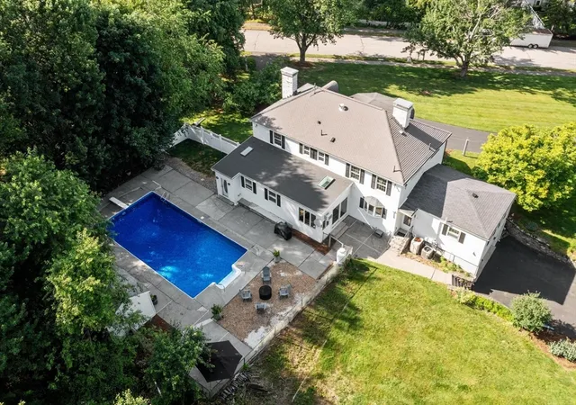 3rd image of 1 Bryant Avenue, Shrewsbury, MA 01545 | MLS# 73538355