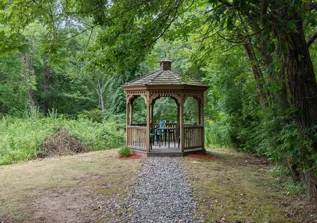 36th image of 190 Chickering Rd #212D, North Andover, MA 01845 | MLS# 73556205
