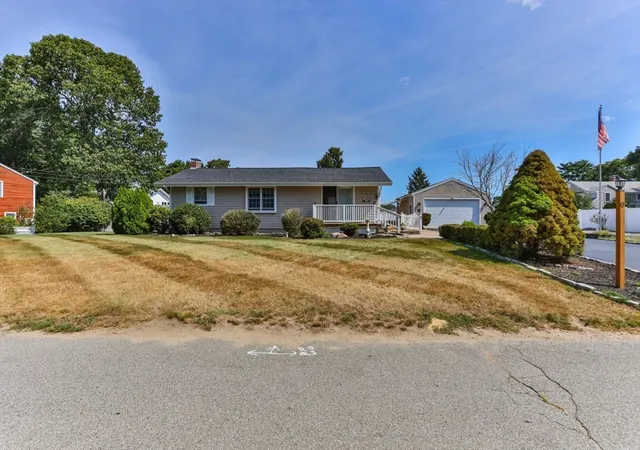 Photo 3 of Sale Pending at 6 Robinhood Rd, Wareham, MA 02571 | MLS# 73564685 | Listing updated on 2026-09-17