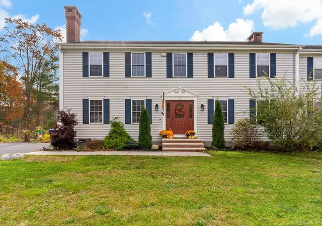 Homes for sale in Rehoboth, MA | 19 Cedar St, Rehoboth, MA 02769 | MLS# 73452420