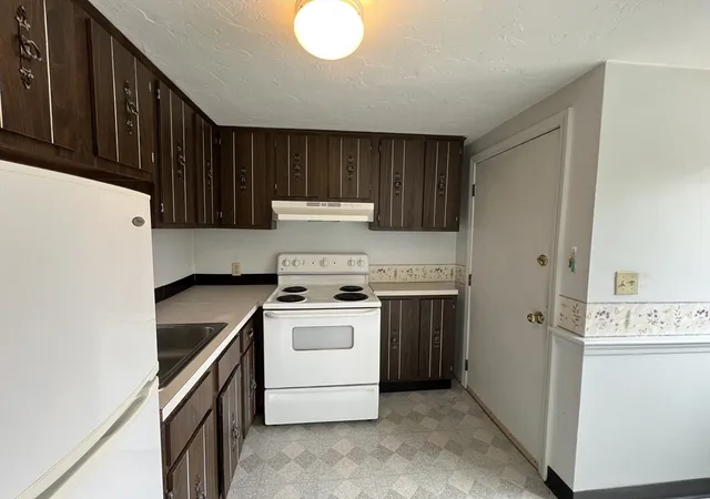 4th image of 1 Tideview Path, Plymouth, MA 02360