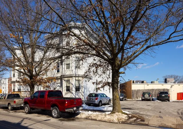 2nd image of 183-185 Chestnut Street, Lynn, MA 01902 | MLS# 73563814