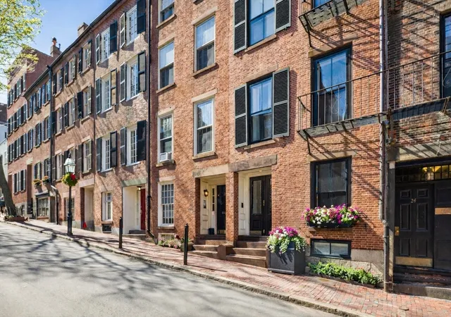 Homes for sale in Boston, MA | 22 Joy St, Boston, MA 02114 | MLS# 73493863