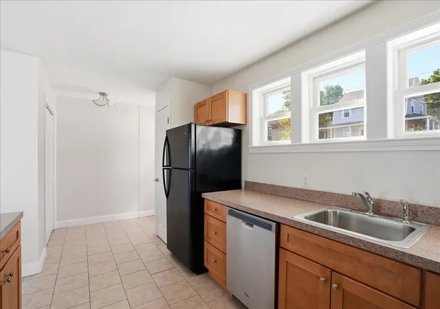 4th image of 31A Merrill Road, Hull, MA 02045 | MLS# 73538039