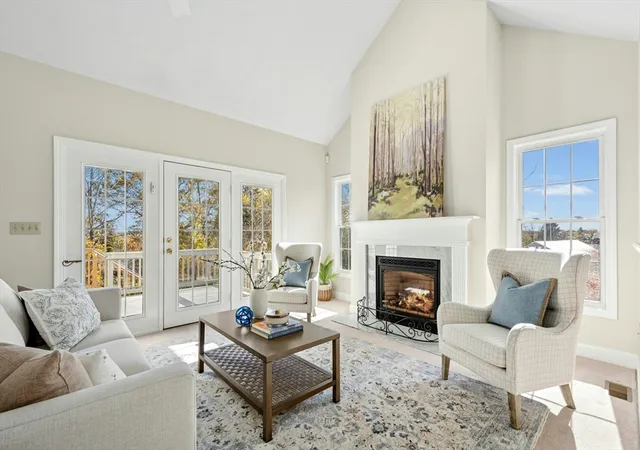4th image of 69 Cortland Grove Dr #69, Shrewsbury, MA 01545 | MLS# 73449506