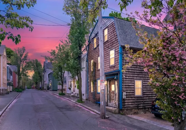 1st image of 31 Williams Street, Salem, MA 01970 | MLS# 73525740