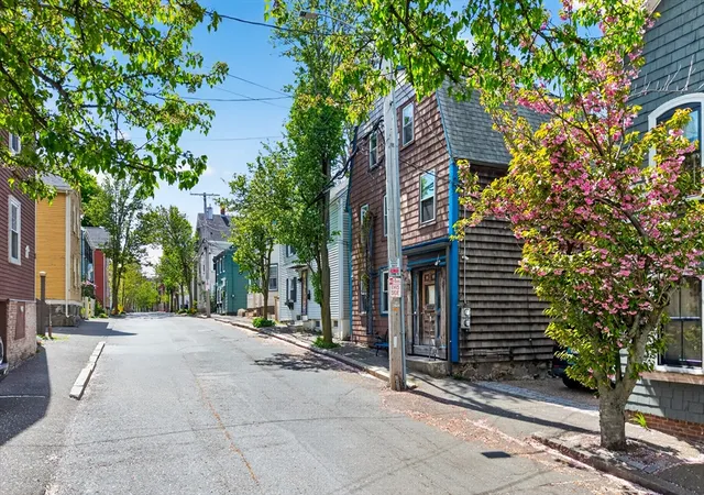 2nd image of 31 Williams Street, Salem, MA 01970 | MLS# 73525740