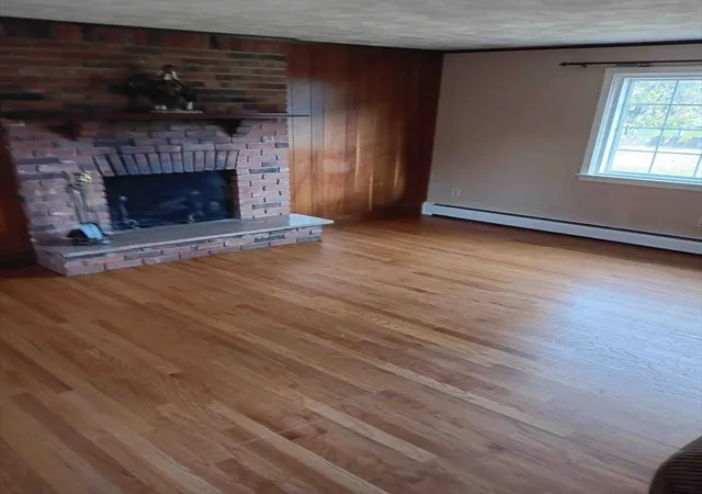 4th image of 101 Middle St, Attleboro, MA 02703 | MLS# 73452495