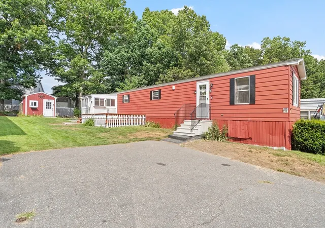 Photo 3 of Manufactured home for sale at 32 Kevork Ave, Marlborough, MA 01752 | MLS# 73569587 | Listing updated on 2026-09-06