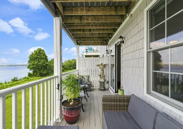 2nd image of 273 Draper St, Fall River, MA 02724