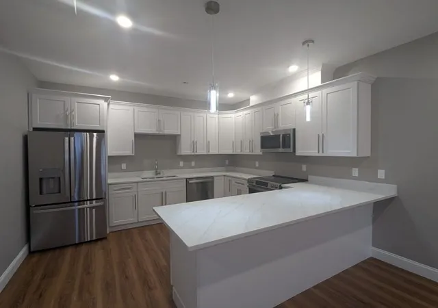 Photo 2 of Condominium at 13 Nahant St #4C, Lynn, MA 01902 | MLS# 73431977 |  | Sold on 2026-04-02