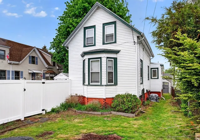 Homes for sale in Lynn, MA | 29 Bacheller St, Lynn, MA 01904 | MLS# 73519633