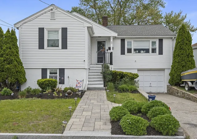 1st image of 15 D St, Hull, MA 02045 | MLS# 73524260