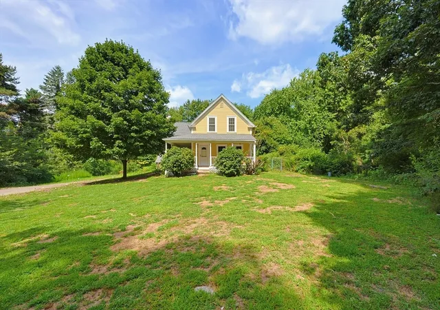 Photo 3 of Single family home for sale at 109 Pine St, Franklin, MA 02038 | MLS# 73562822 | Listing updated on 2026-09-14