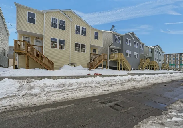 Listing Photo 5 - Condo for sale in building located at 25 Lebanon St, Fall River, MA 02723 - Unit #D