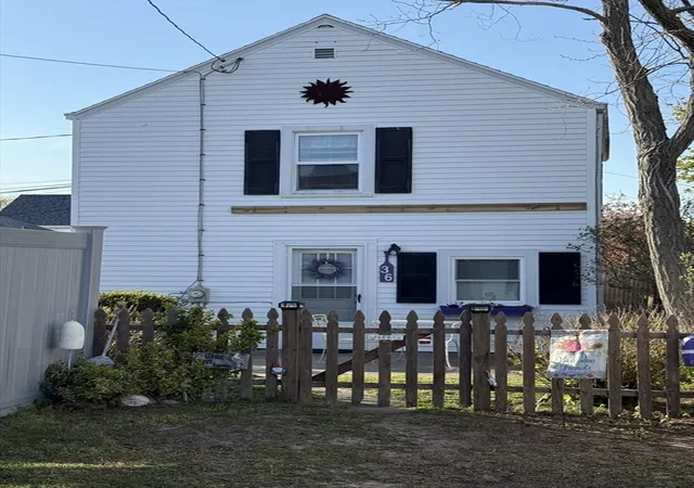 5th image of 36 Wankinquoah Ave, Wareham, MA 02571 | MLS# 73512406