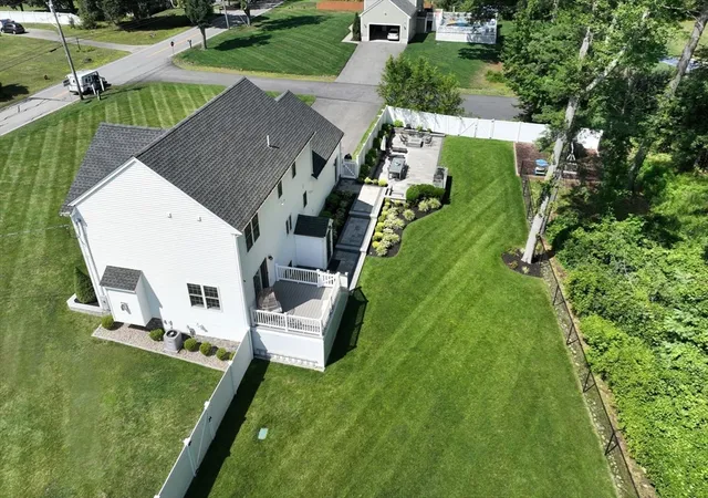 5th image of 102 West Pond Street, East Bridgewater, MA 02333 | MLS# 73554395