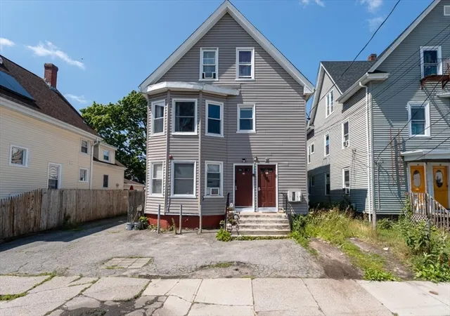 1st image of 39 Myrtle St, Pawtucket, RI 02860 | MLS# 73548384