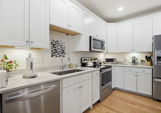 5th image of 220 Martins Landing #104, North Reading, MA 01864 | MLS# 73503399