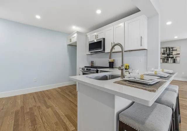 Homes for sale in Ipswich, MA | 8 Hammatt St #8, Ipswich, MA 01938 | MLS# 73505972