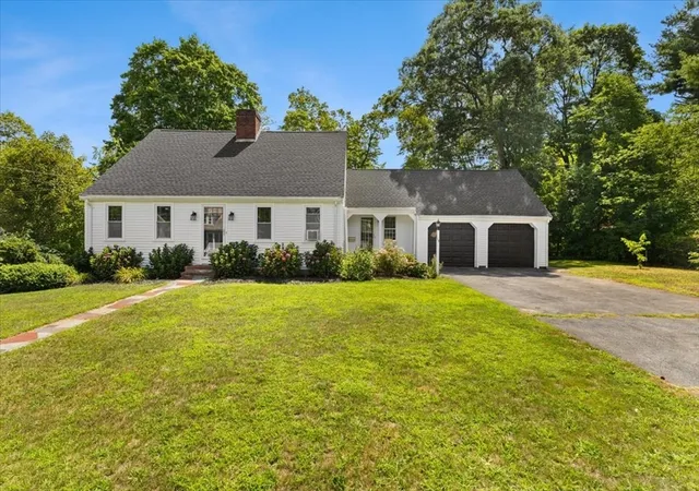 1st image of 14 Whitehill St, Taunton, MA 02780 | MLS# 73567202