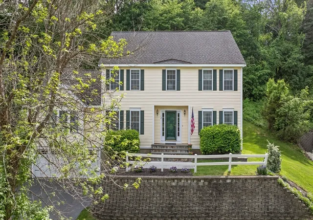 Homes for sale in Amesbury, MA | 12 Olde Taverne Lane, Amesbury, MA 01913 | MLS# 73531764