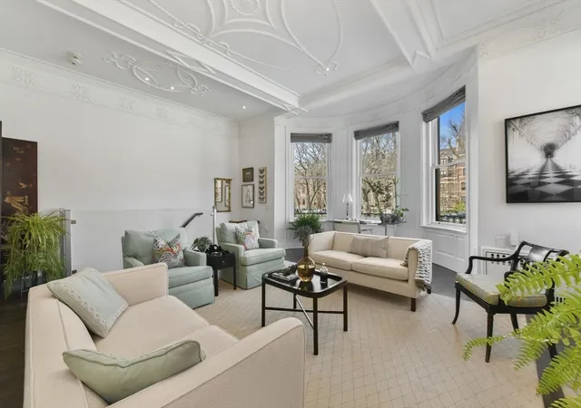 3rd image of 29 Fairfield St, Boston, MA 02116
