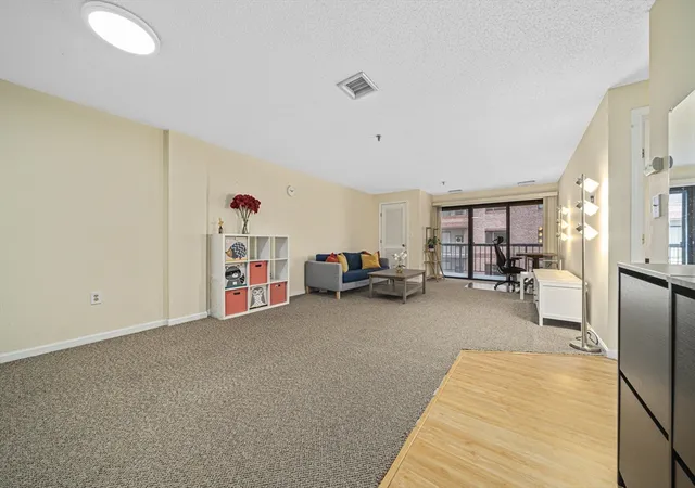 Homes for sale in Medford, MA | 3920 Mystic Vly Pkwy Uni, Medford, MA 02155