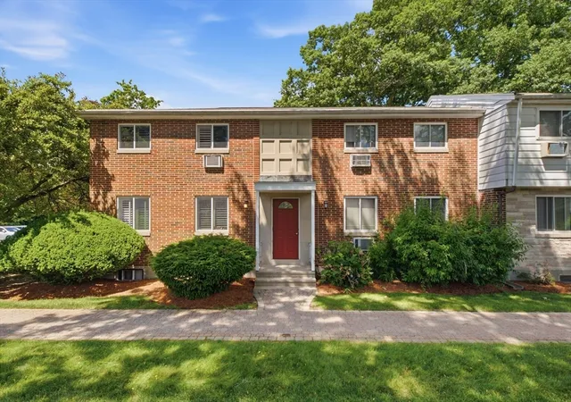 Homes for sale in Framingham, MA | 18 Wilson Dr #18, Framingham, MA 01702 | MLS# 73546568