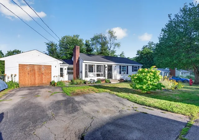 4th image of 18 Vernon St, Ayer, MA 01432 | MLS# 73560695